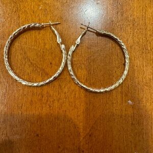 Elegant Gold Hoop Earrings